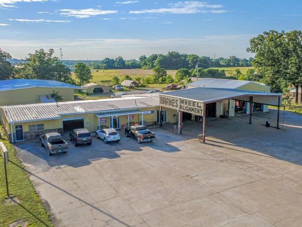 3206 Industrial Dr , Jonesboro, AR 72404