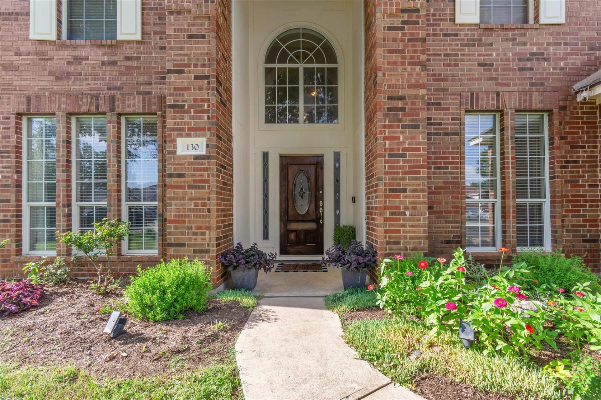 130 Clover Leaf Cv, Buda, TX 78610 Main Photo