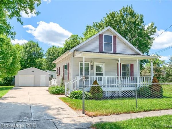 1314 Carman Street , Burton, MI 48529
