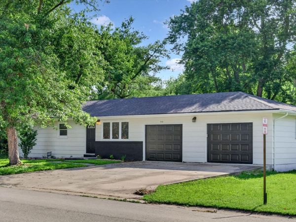 113 S Dennis Avenue , Republic, MO 65738