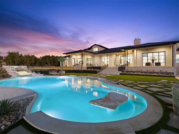 400 Medlin Creek LOOP, Dripping Springs, TX 78620