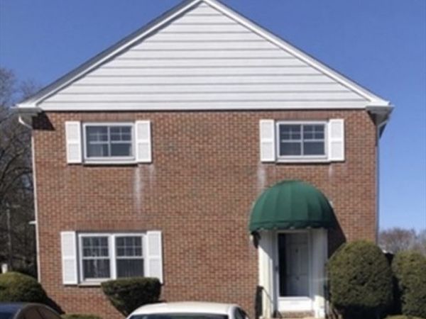 56 Emerson Gardens, Unit 56, Lexington, MA 02420