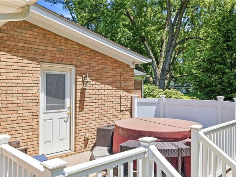 65 Redfern Drive , Youngstown, OH 44505 Photo 9