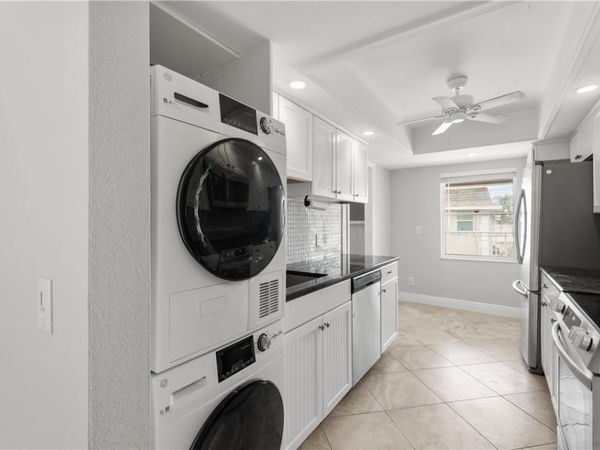 1166 6th Avenue, Unit A6, Vero Beach, FL 32960