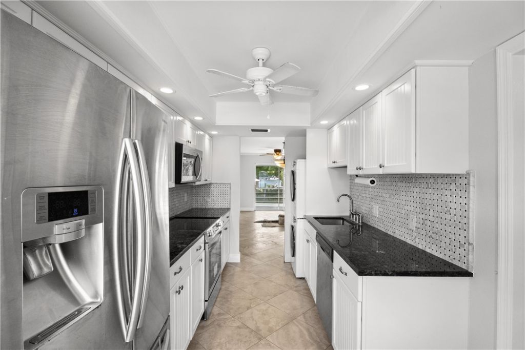1166 6th Avenue, Unit A6, Vero Beach, FL 32960 Photo
