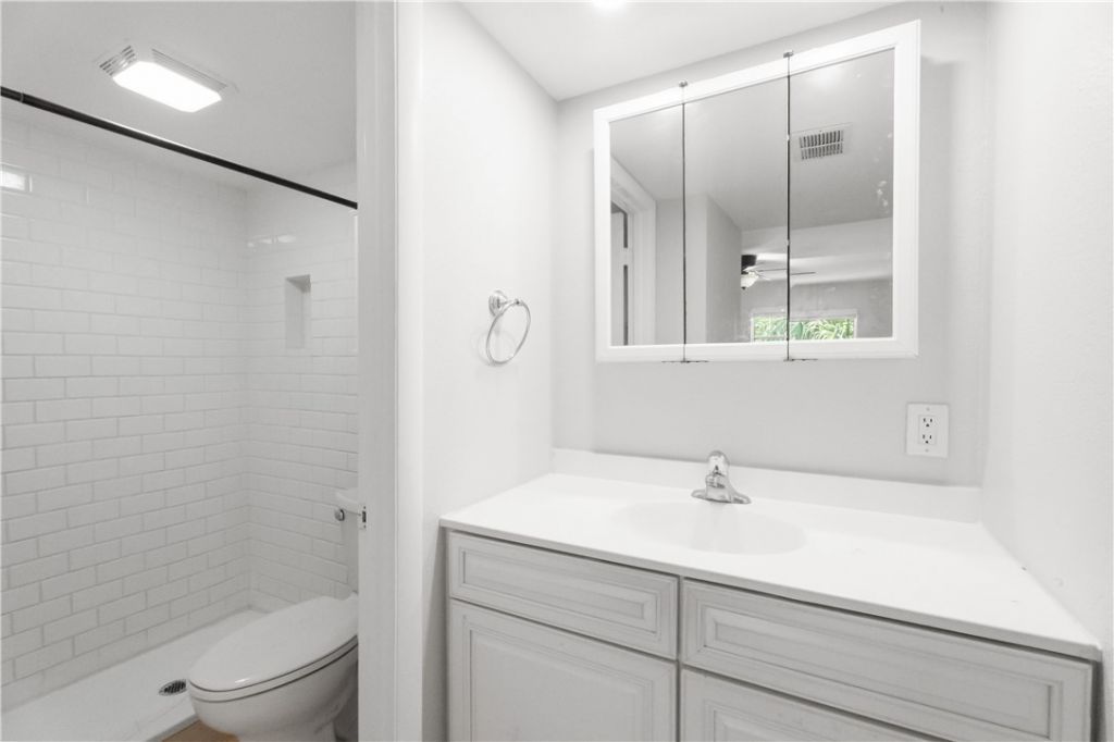 1166 6th Avenue, Unit A6, Vero Beach, FL 32960 Photo