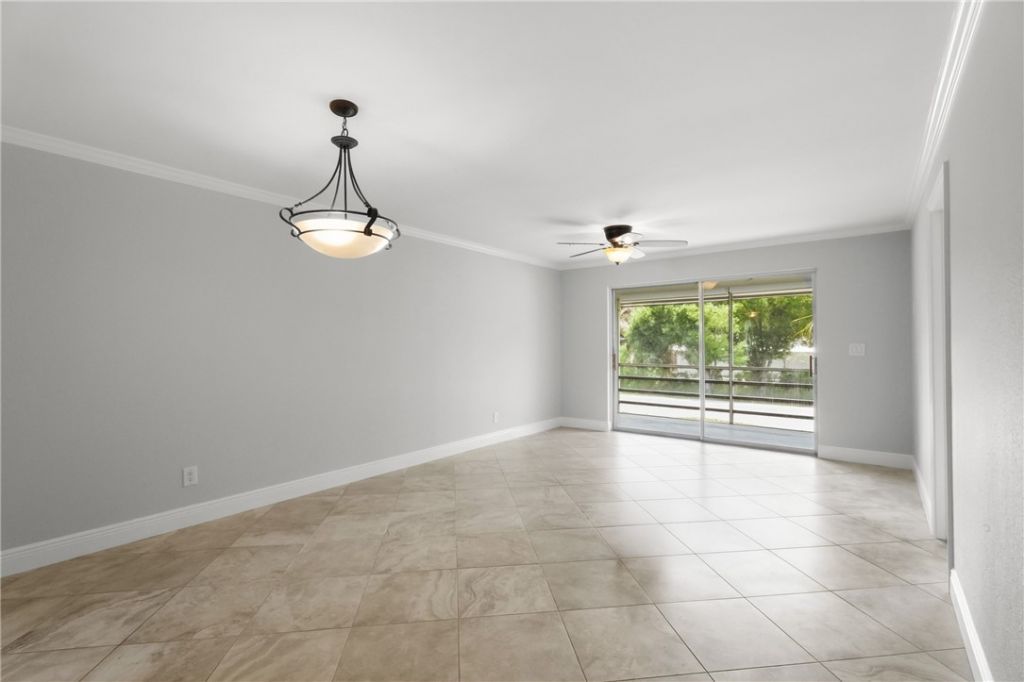 1166 6th Avenue, Unit A6, Vero Beach, FL 32960 Photo