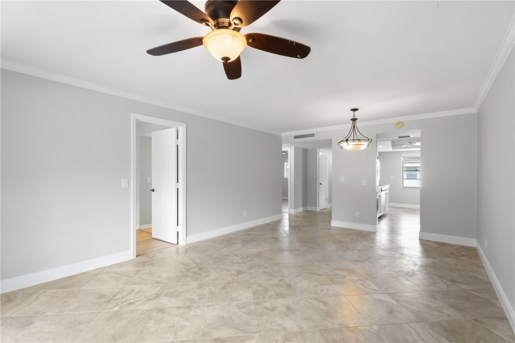 1166 6th Avenue, Unit A6, Vero Beach, FL 32960 Photo
