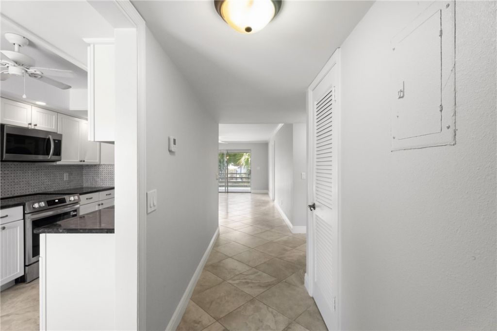1166 6th Avenue, Unit A6, Vero Beach, FL 32960 Photo