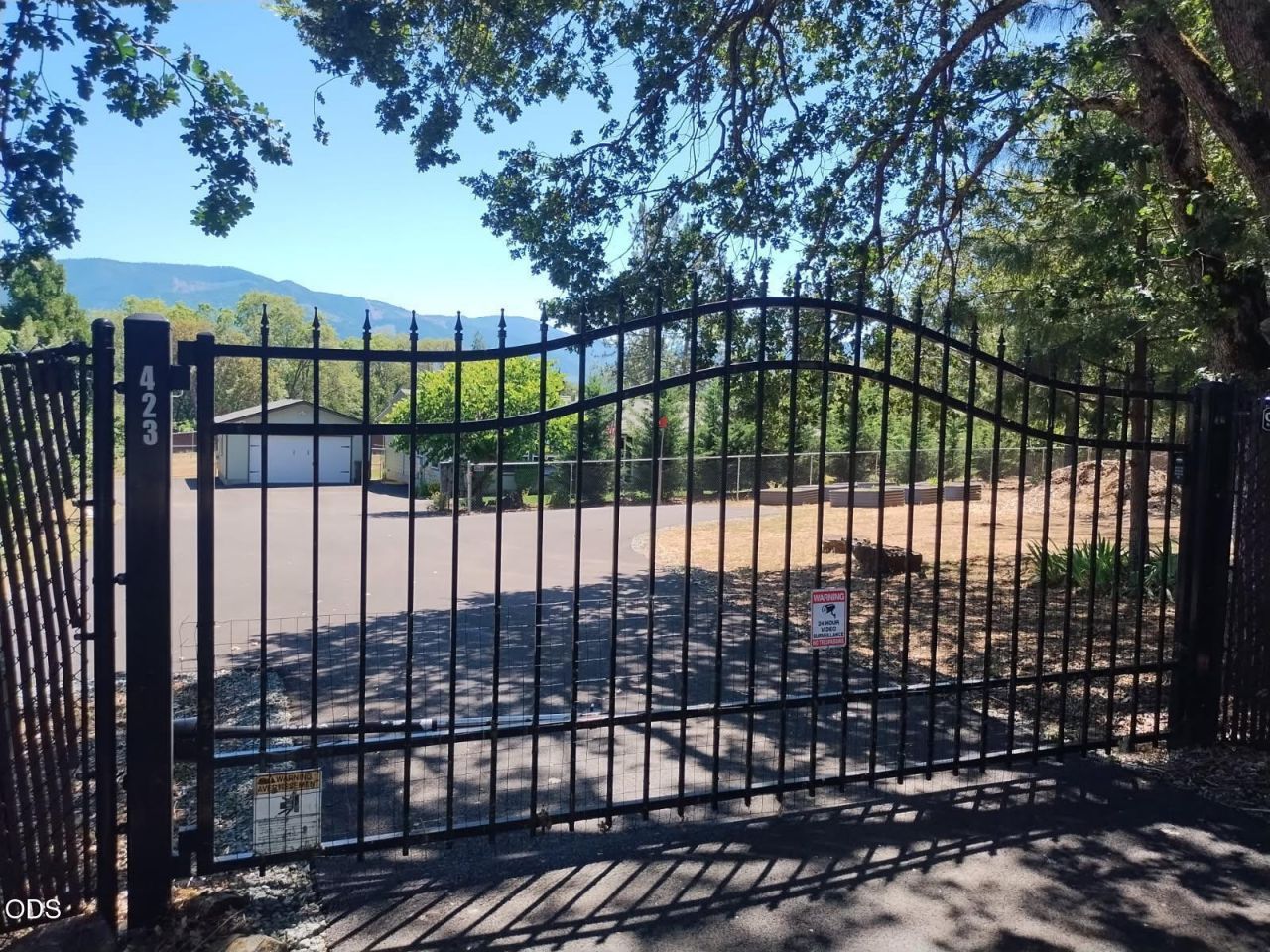 423 E Glenwood Street, Grants Pass, OR 97527 Main Photo