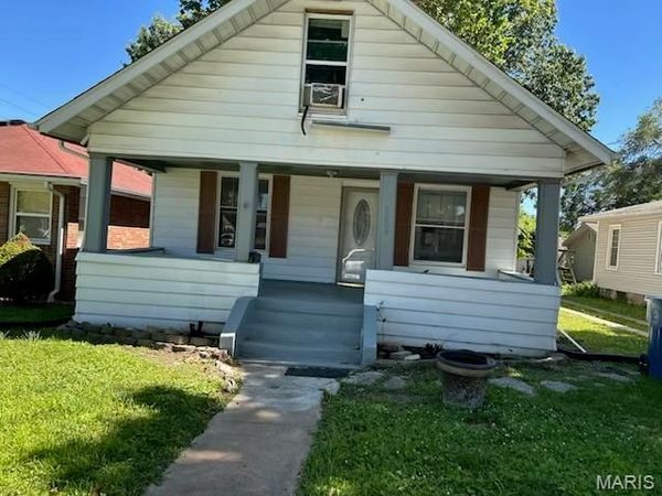 2639 Sanford Avenue, Alton, IL 62002