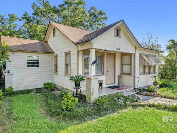 304 W Myrtle Avenue, Foley, AL 36535
