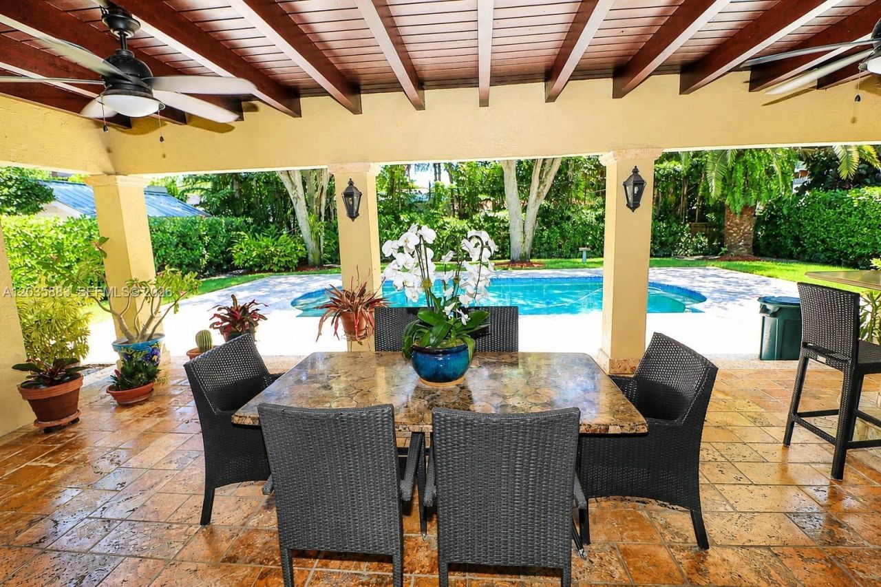 6160 SW 84th St, South Miami, FL 33143 Photo