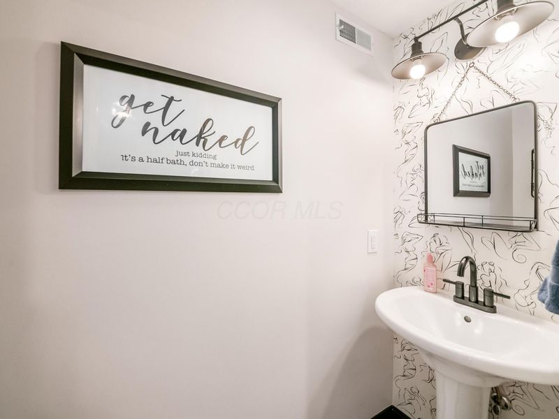 3553 Skipstone Place, Columbus, OH 43221 Photo 36