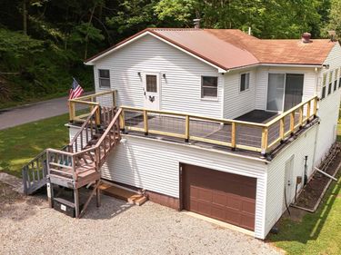 4667 Saint Clara Road, Alum Bridge, WV 26321