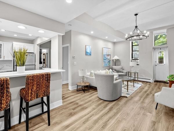 60 Gibson St, Unit 104, Boston, MA 02122