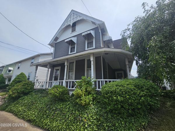 316 W 3RD Street , Nescopeck, PA 18635