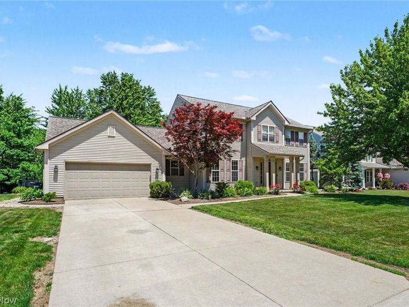 1023 Coopers Run , Amherst, OH 44001 Photo 2