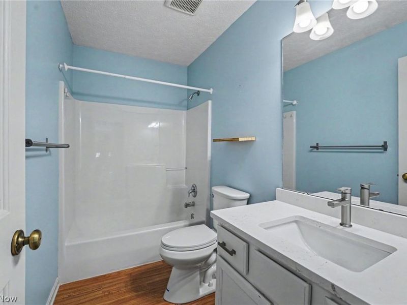 1023 Coopers Run, Amherst, OH 44001 Photo 25