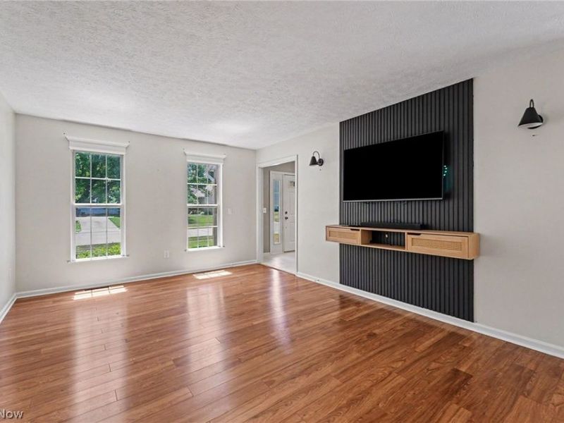 1023 Coopers Run , Amherst, OH 44001 Photo 7