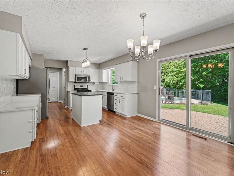 1023 Coopers Run , Amherst, OH 44001 Photo 9