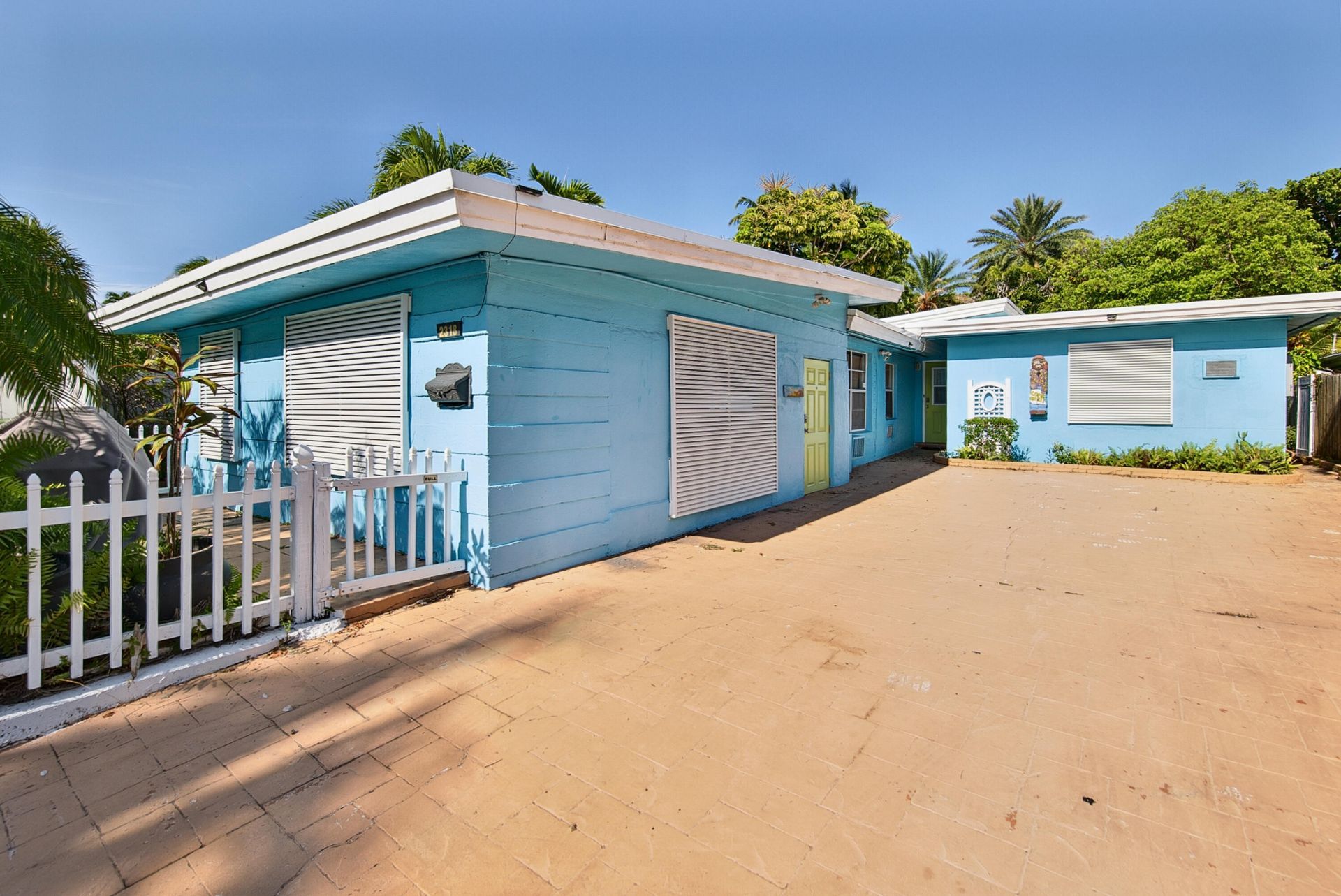 2318 N Ocean Boulevard, Fort Lauderdale, FL 33305 Photo