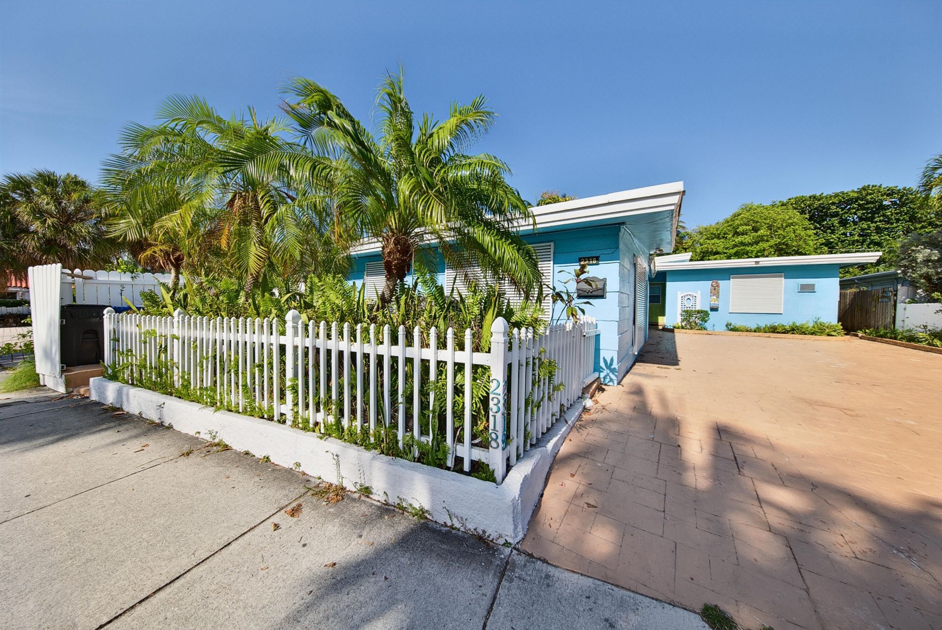 2318 N Ocean Boulevard, Fort Lauderdale, FL 33305 Photo
