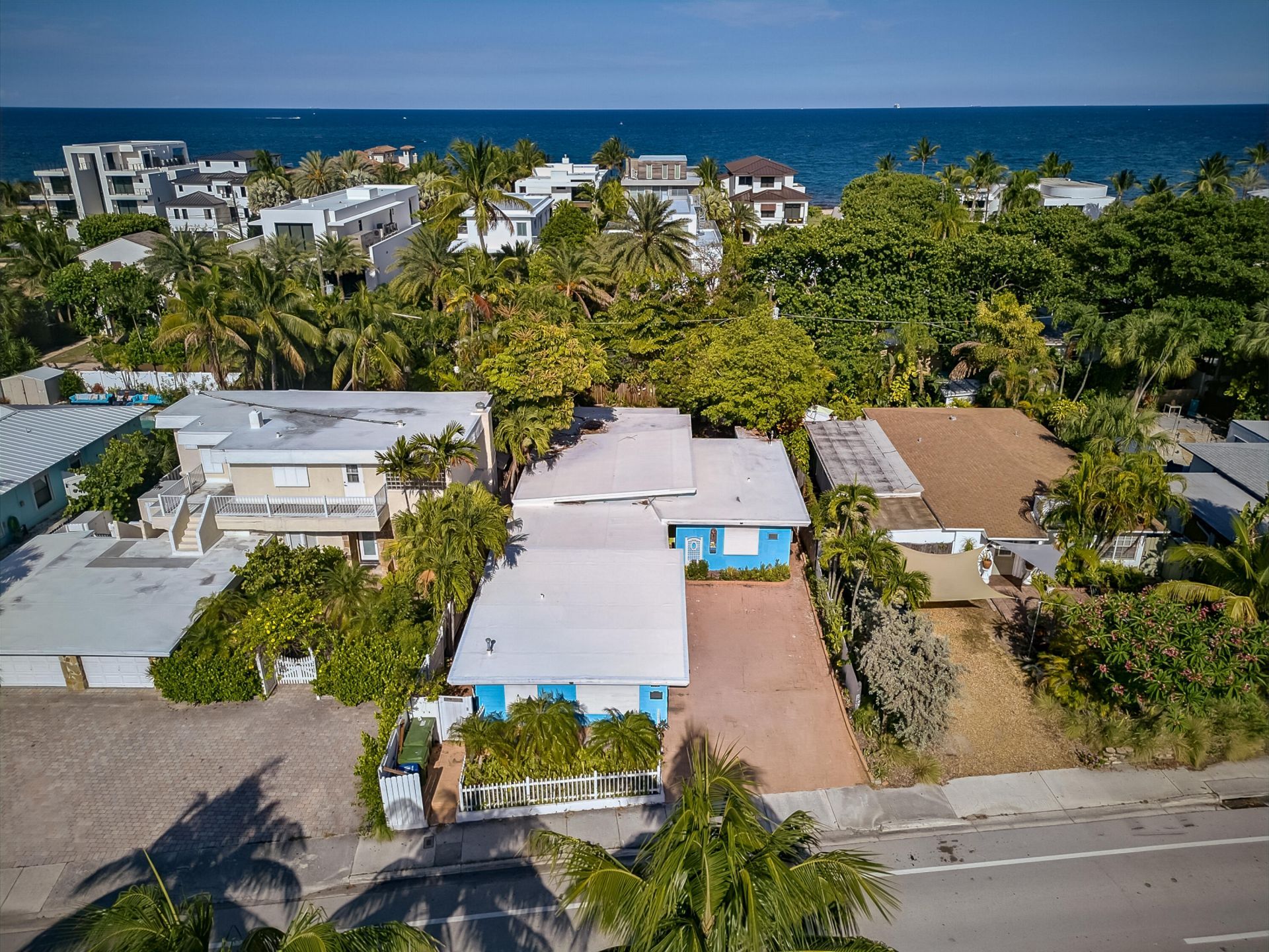2318 N Ocean Boulevard, Fort Lauderdale, FL 33305 Photo