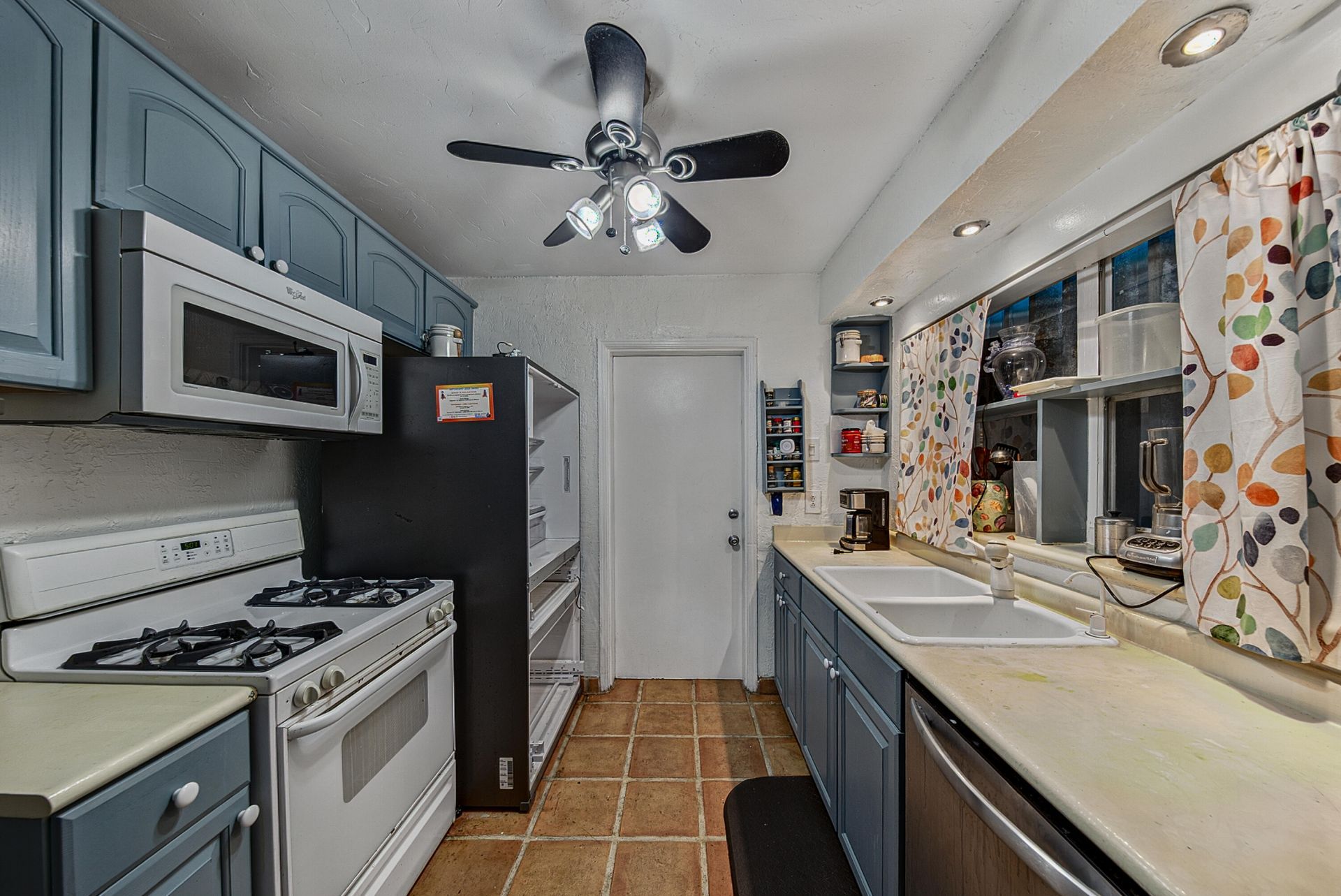 2318 N Ocean Boulevard, Fort Lauderdale, FL 33305 Photo