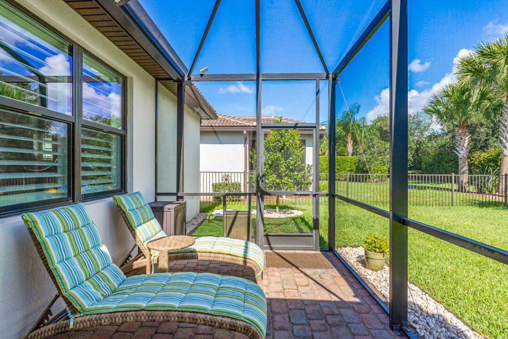 827 SE Villandry Way, Port Saint Lucie, FL 34984 Photo
