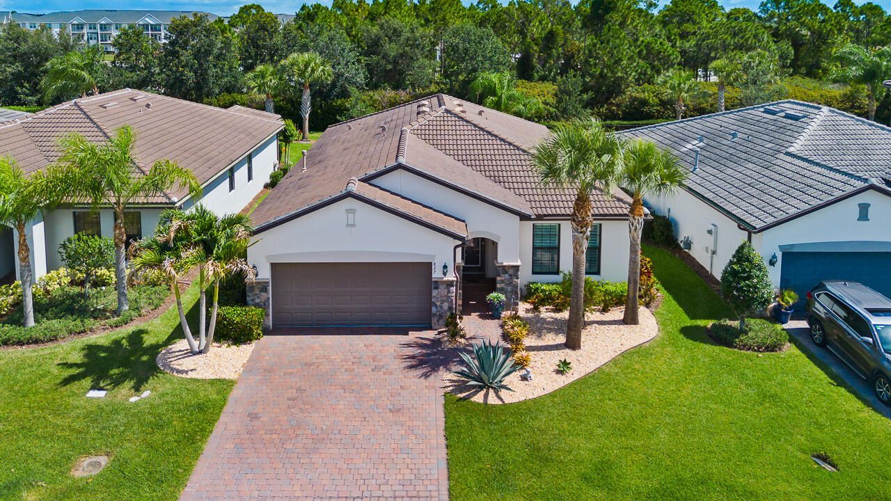 827 SE Villandry Way, Port Saint Lucie, FL 34984 Photo