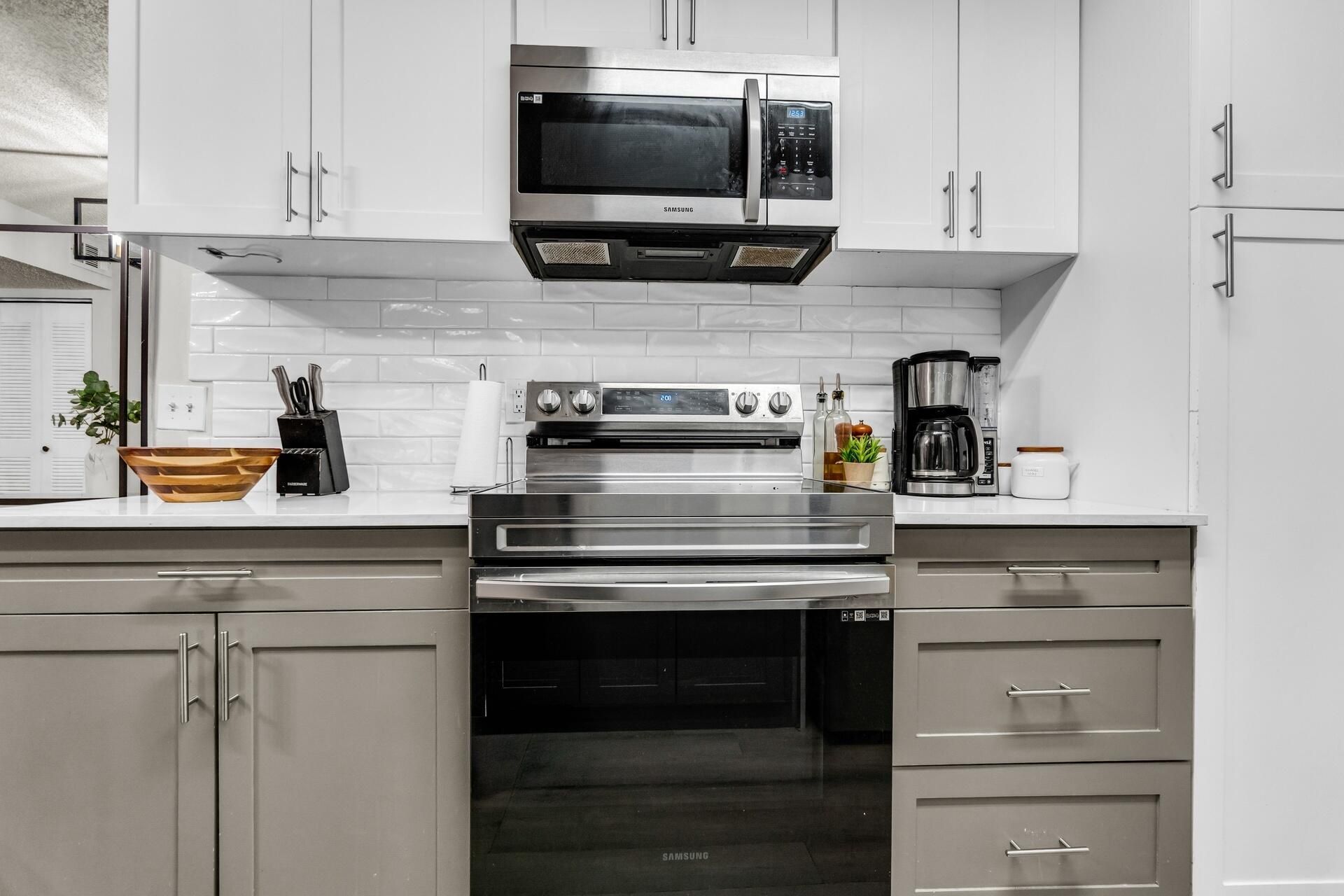 9729 Hammocks Boulevard, Unit 101e, Miami, FL 33196 Photo