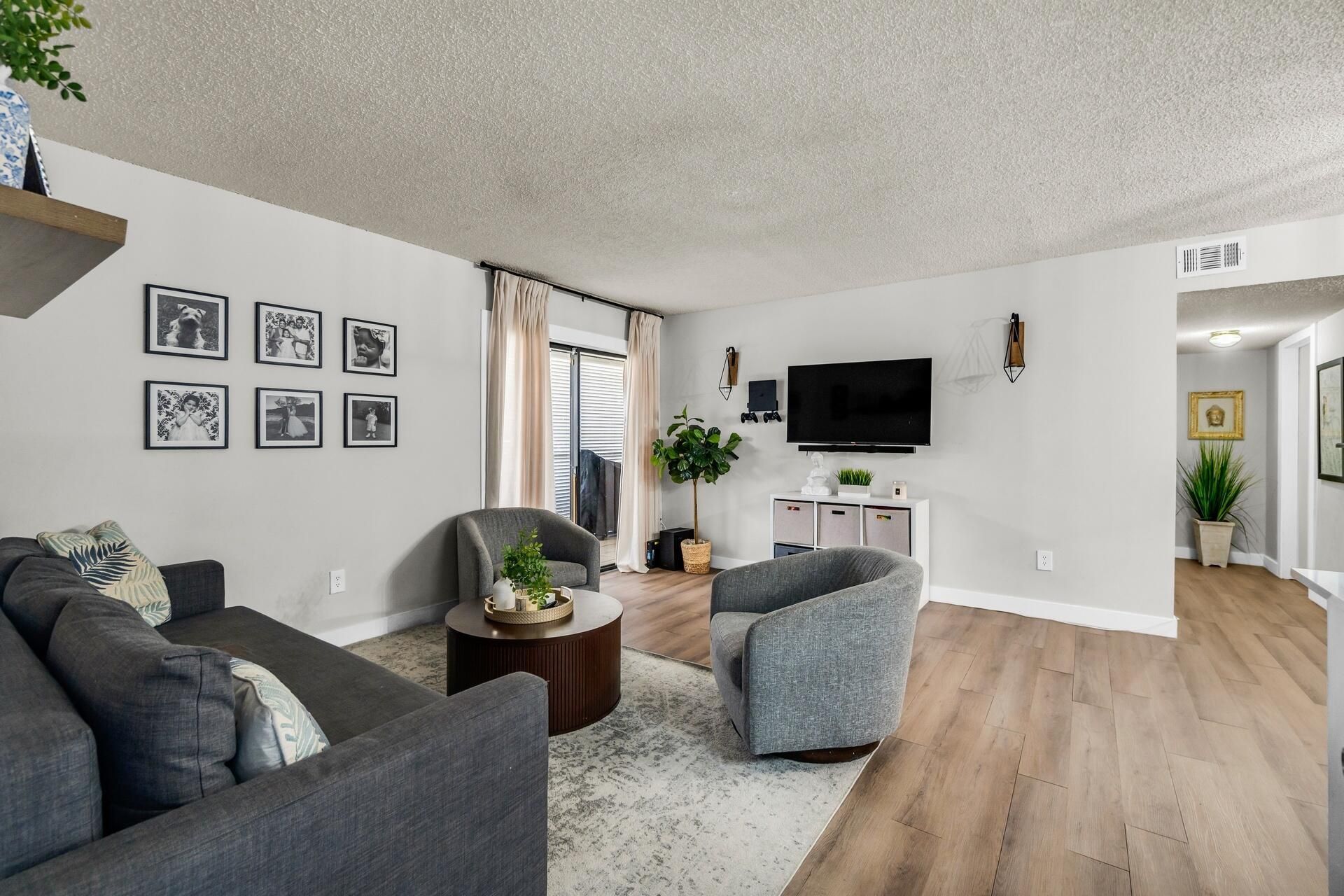 9729 Hammocks Boulevard, Unit 101e, Miami, FL 33196 Photo