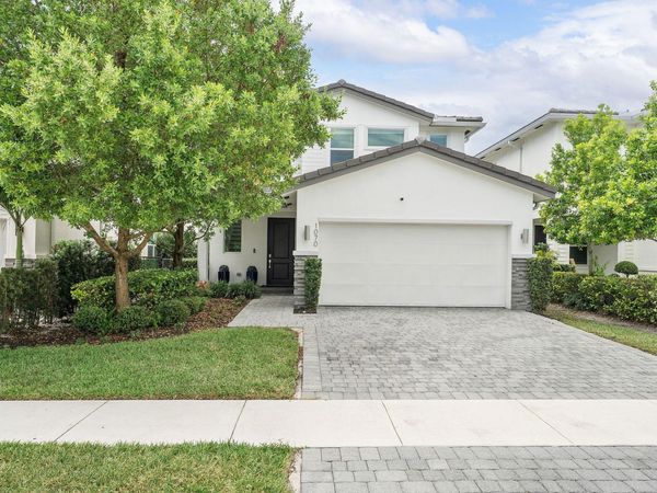 1070 Veleiros Boulevard, Deerfield Beach, FL 33064