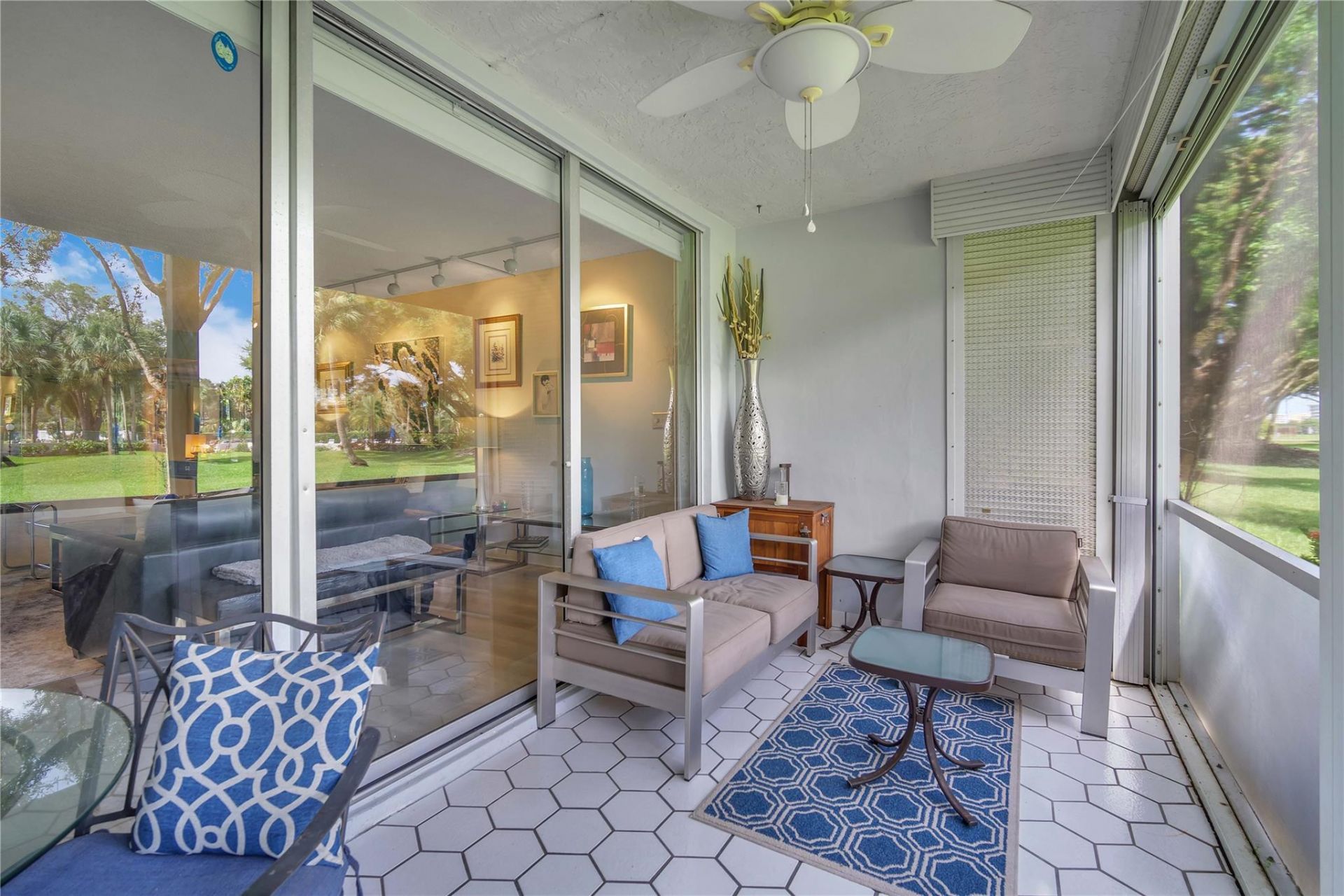 400 Oaks Lane, Unit 115, Pompano Beach, FL 33069 Photo