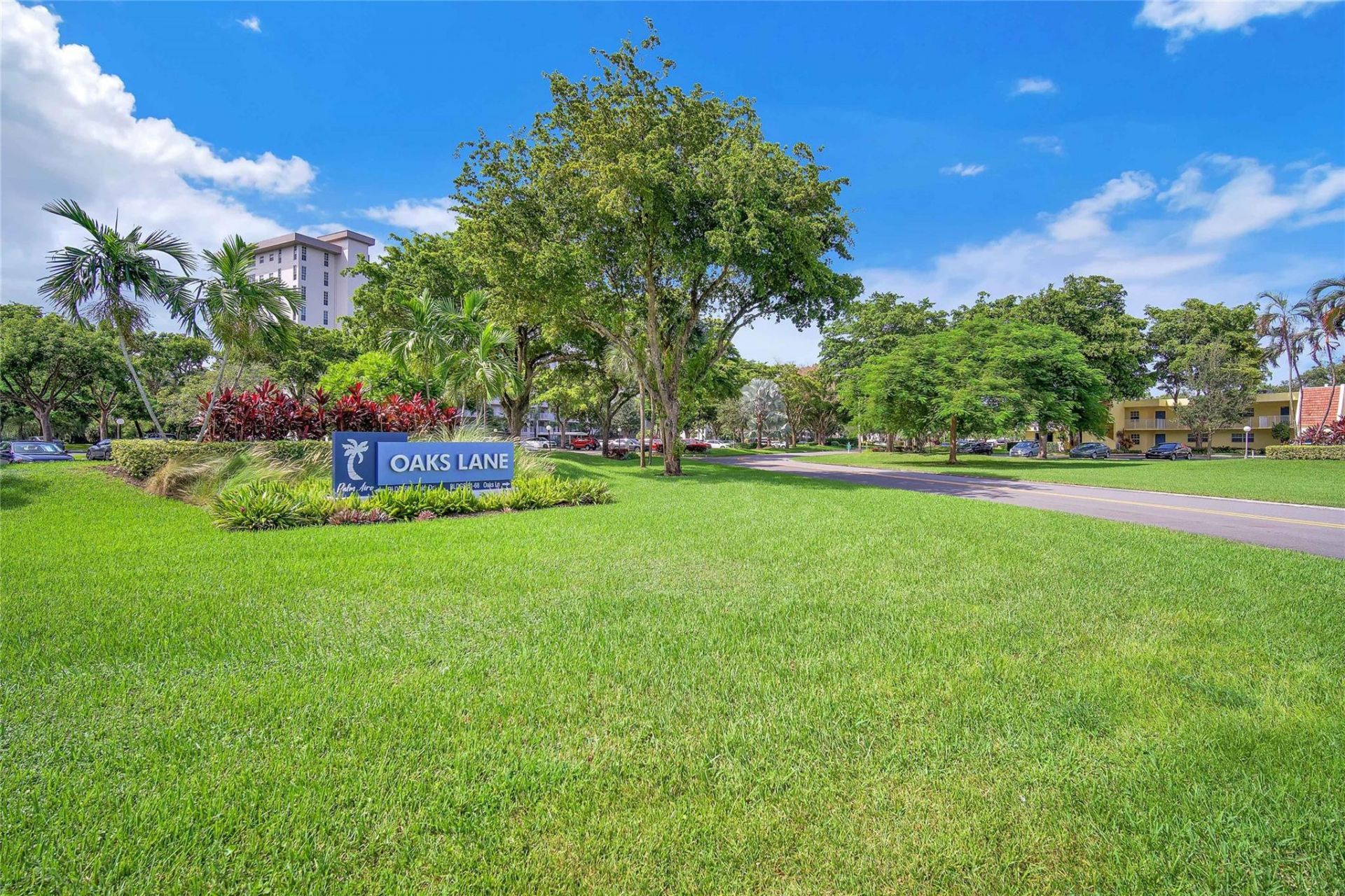 400 Oaks Lane, Unit 115, Pompano Beach, FL 33069 Photo