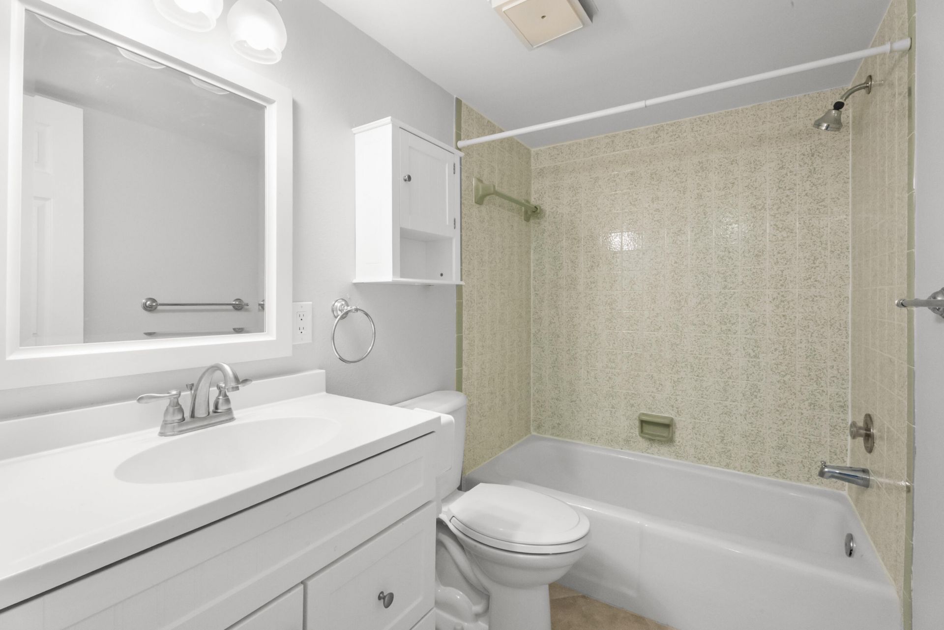 1166 6th Avenue, Unit A6, Vero Beach, FL 32960 Photo