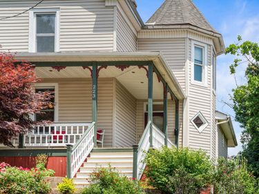 223 N MADISON PL, STAUNTON, VA 24401