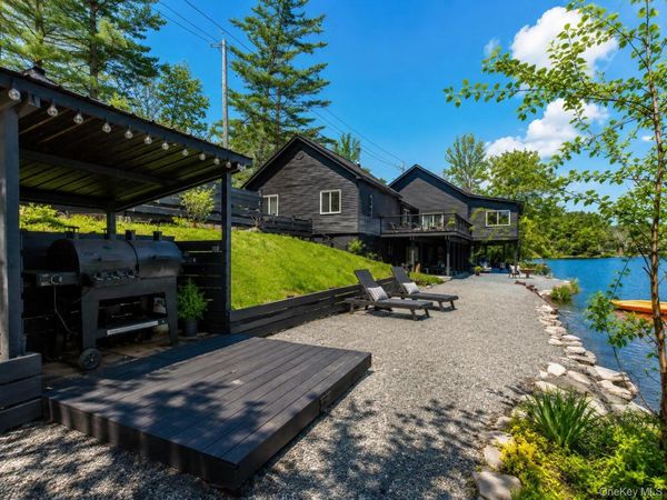 6649 State Route 52, Lake Huntington, NY 12752