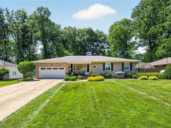 1124 Roseway Avenue SE, Warren, OH 44484