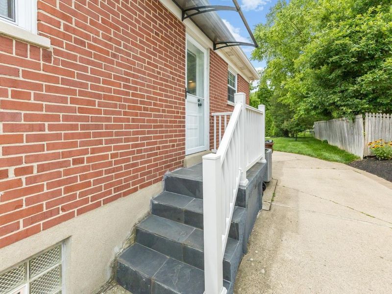 5895 Giffindale Drive, Cincinnati, OH 45239 Photo 4