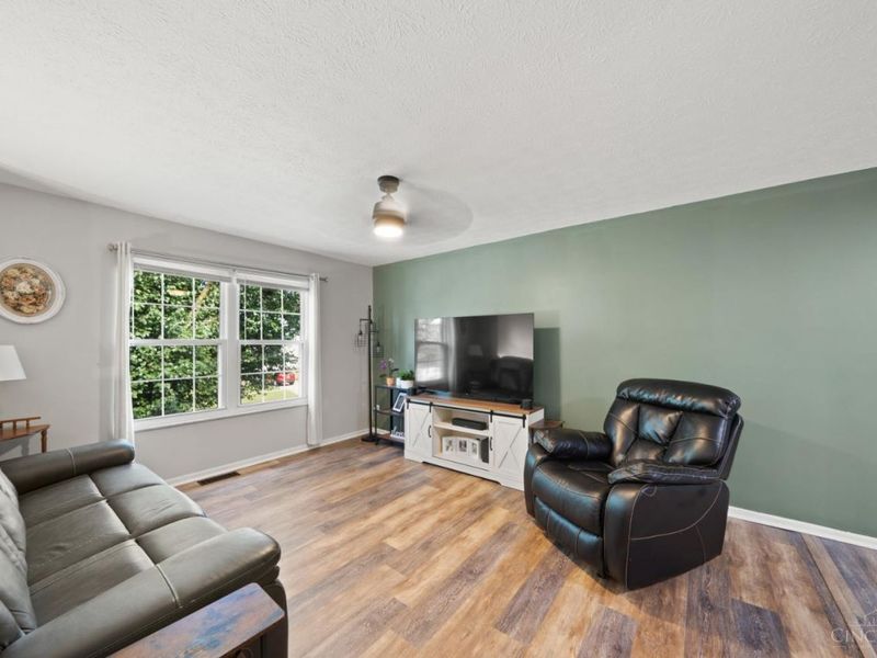 117 Deerview Court, Harrison, OH 45030 Photo 5