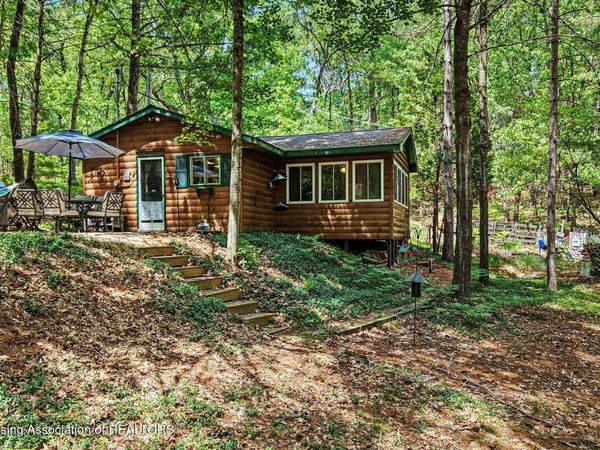 8337 W Columbine Avenue, Baldwin, MI 49304