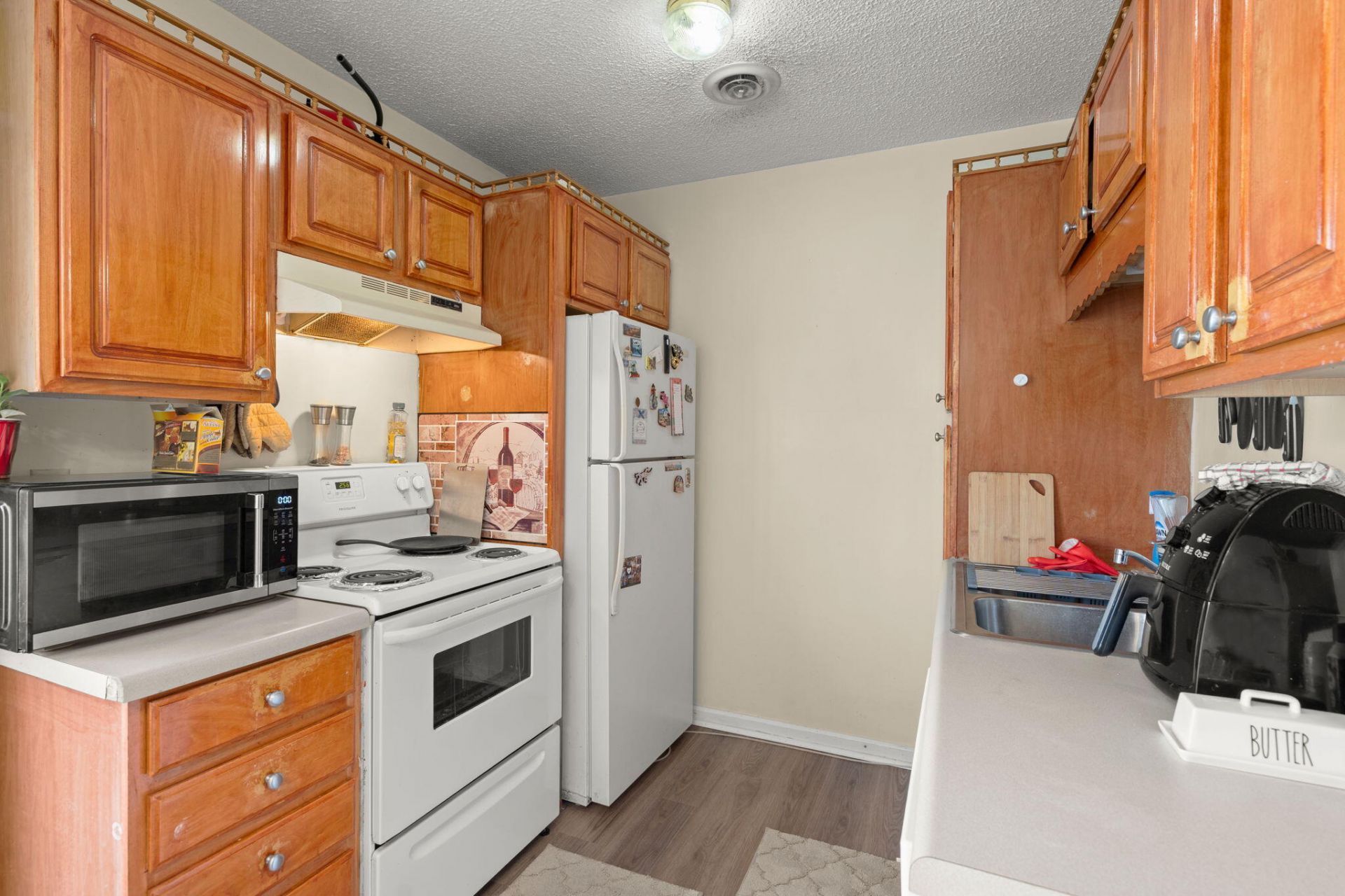 111 Elmwood Avenue Photo 10