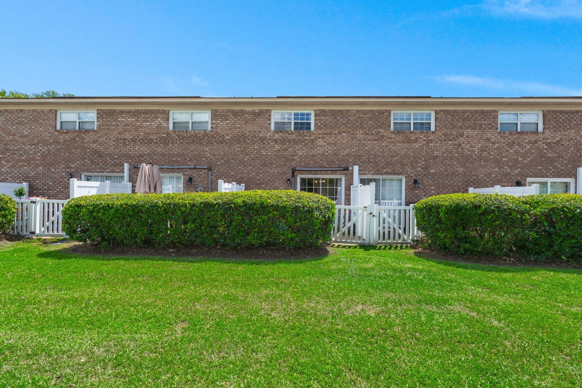 111 Elmwood Avenue Photo 20