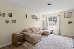 111 Elmwood Avenue photo 4