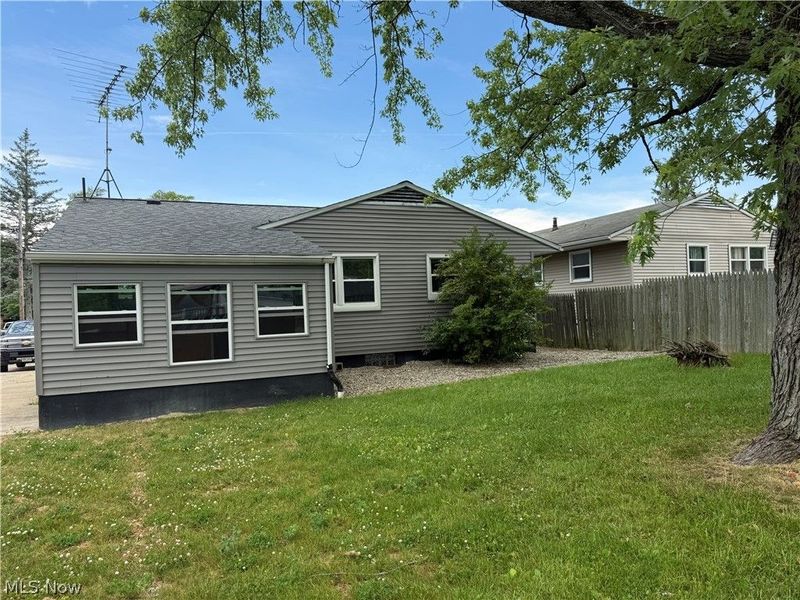 3160 Linda Drive NW, Warren, OH 44485 Photo 21