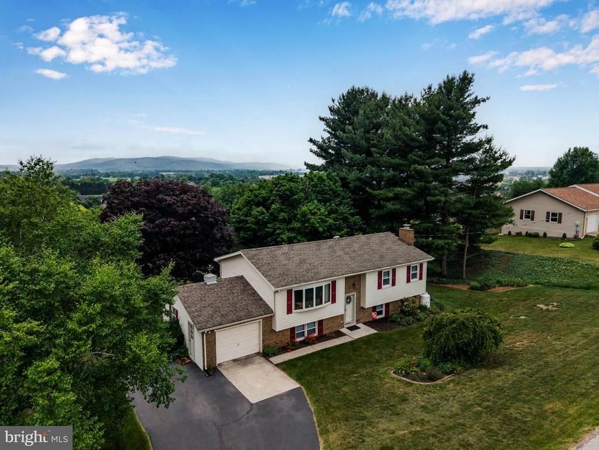 1774 S York Street, Mechanicsburg, PA 17055 Main Photo