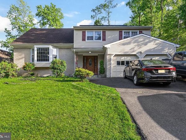 318 HIALEAH DRIVE, CHERRY HILL, NJ 08002