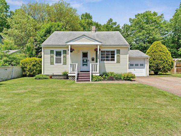 156 Woodlawn Road, Burlington, VT 05408